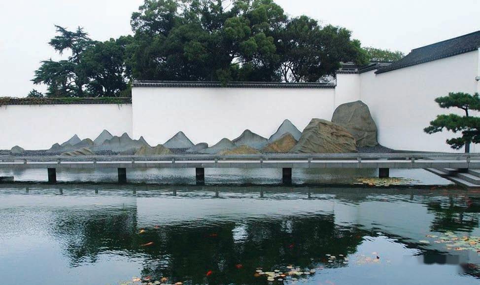 御花園三奇石是哪三種_御花園的石頭_御花園奇石是什么材質