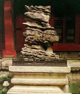 御花園的石頭_御花園奇石是什么材質_御花園三奇石是哪三種