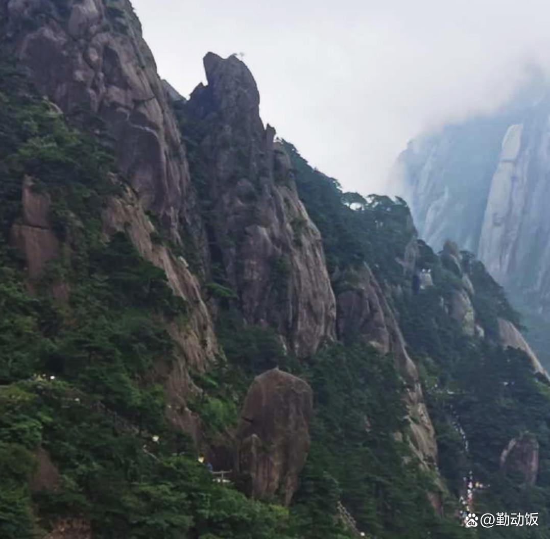 黃山奇石的石頭長什么樣_黃山奇石有什么石頭_黃山石頭奇石有哪些
