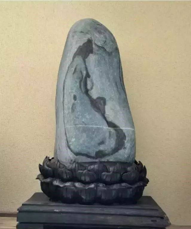 靈璧石最高拍賣成交價(jià)_靈璧石拍賣會(huì)拍了八百多萬(wàn)_靈璧奇石拍賣